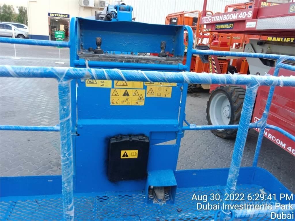 Genie S85 伸縮臂高空作業車
