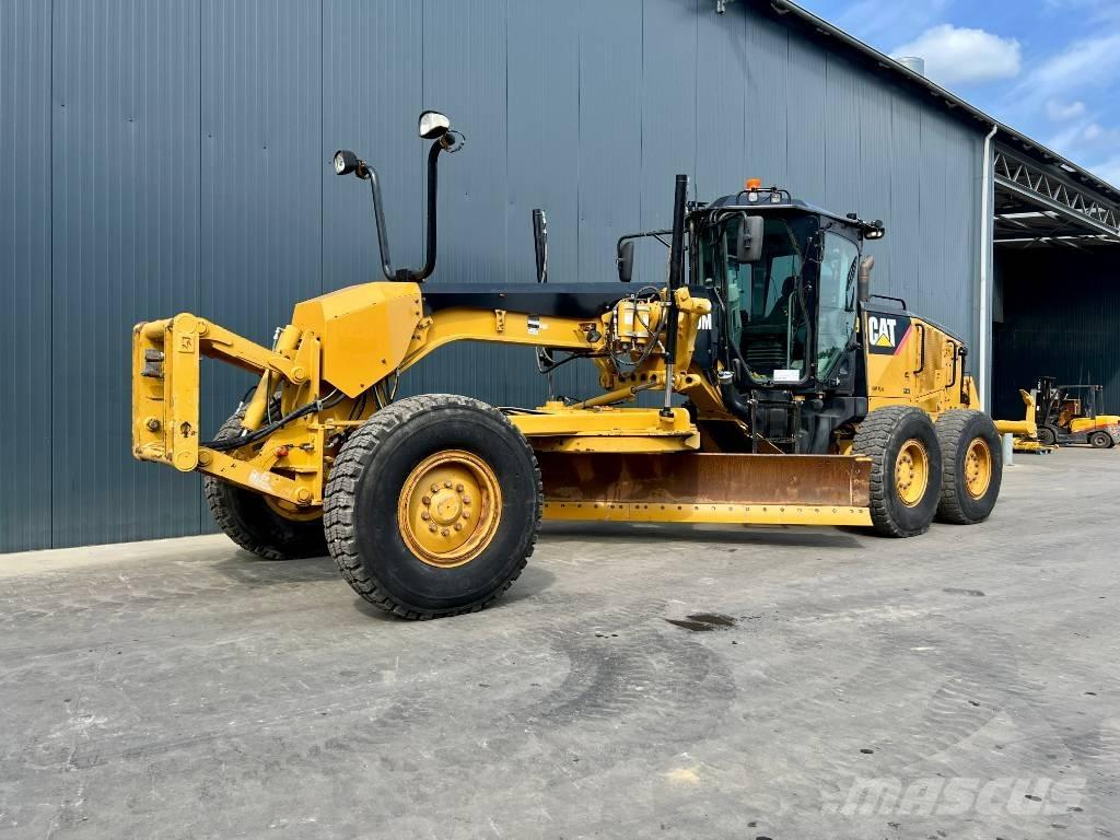 CAT 140M 平土機
