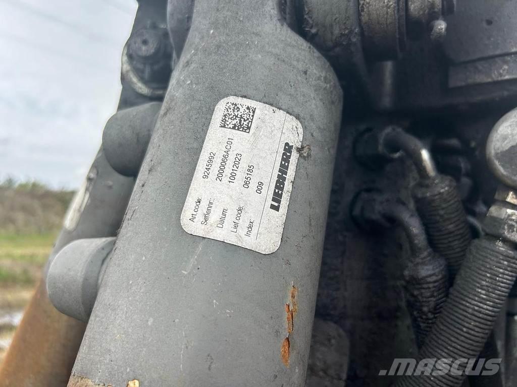 Liebherr 30t 兩爪吊夾