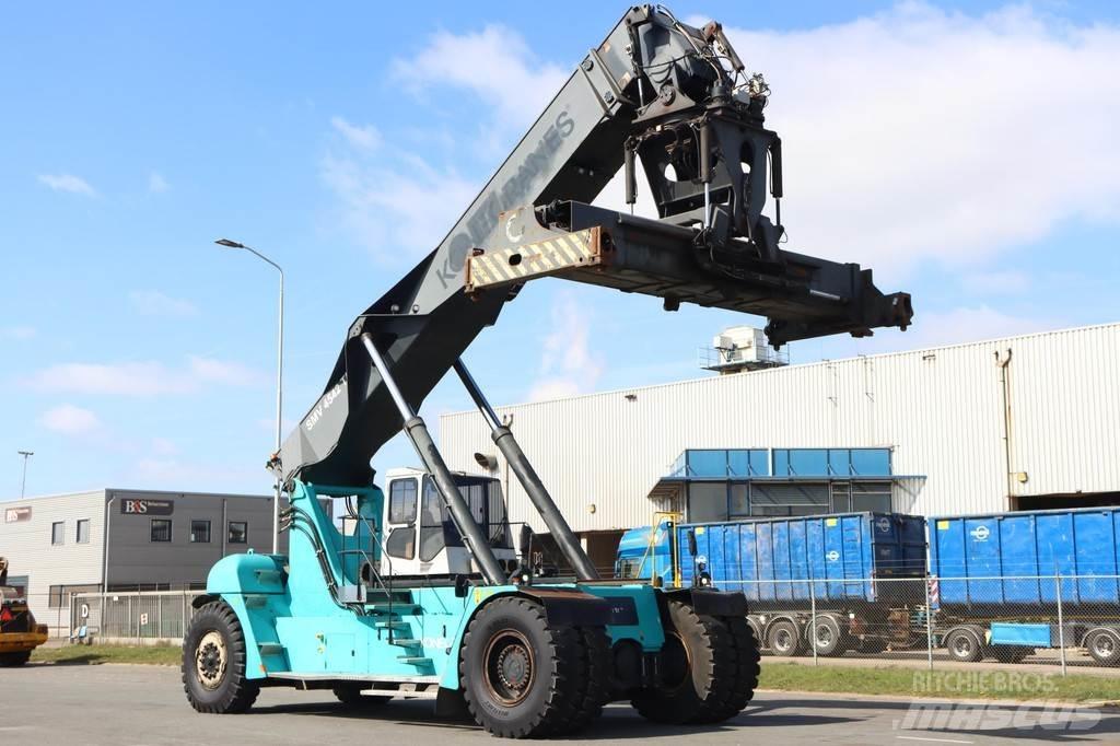 Konecranes 4542TB5 前伸型堆積機