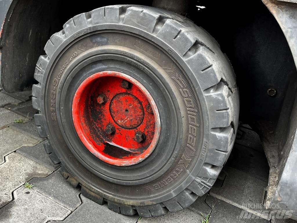 Linde P 250 牽引車