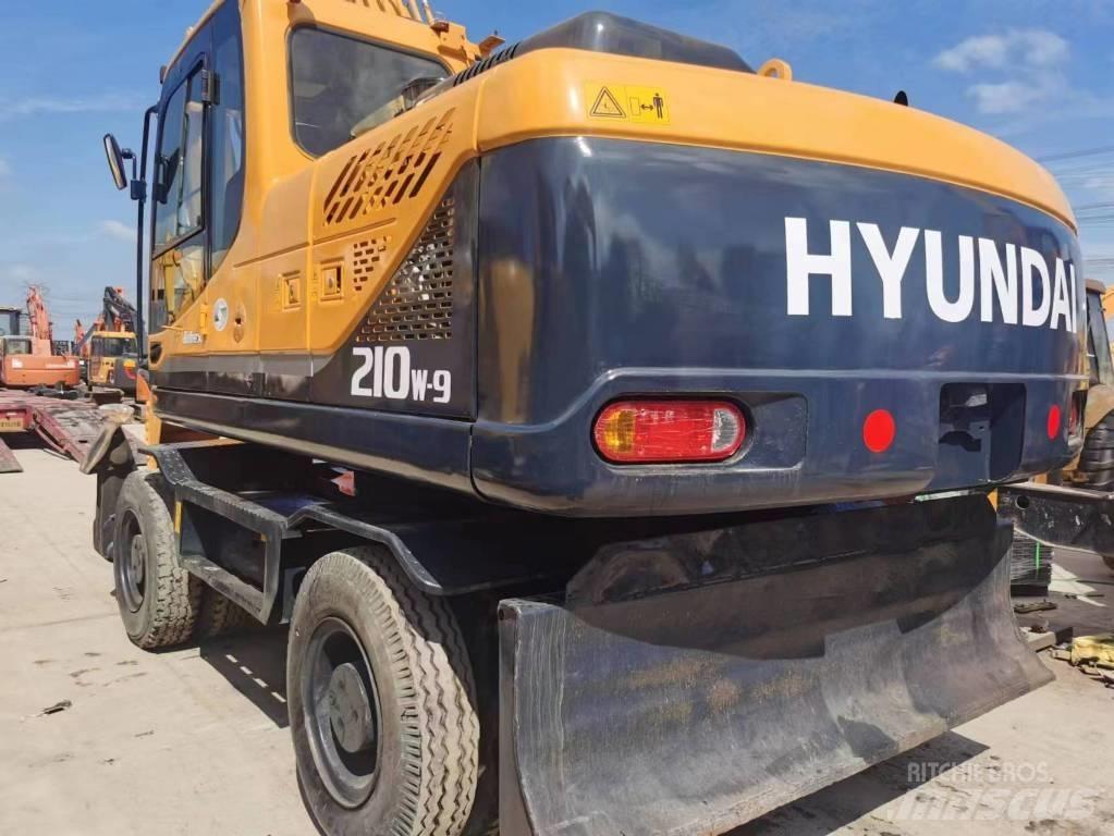 Hyundai R210W-9 旋轉式挖土機/掘鑿機/挖掘機