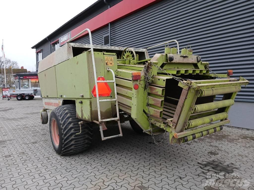 CLAAS Quadrant 1200 方形打捆機