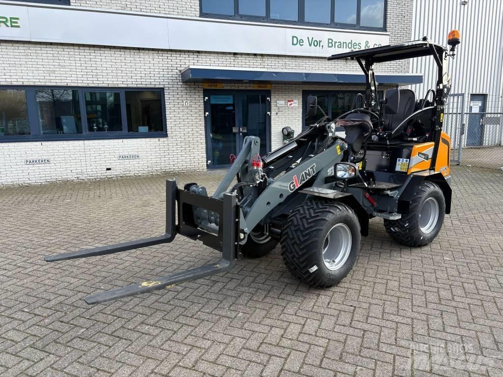 Giant G2500HD Xtra 小型裝載機