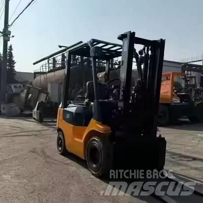 Toyota FD15 柴油卡車