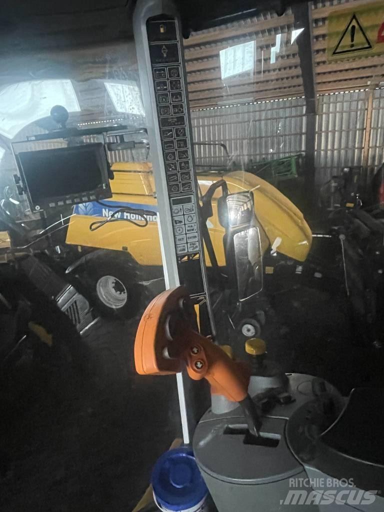 New Holland CS660 聯合收穫機