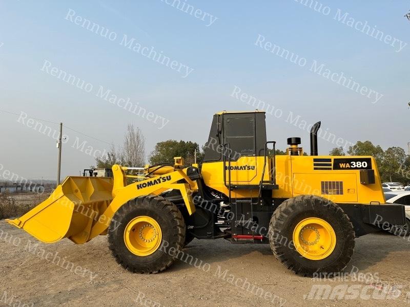 Komatsu WA380 輪胎式裝載機