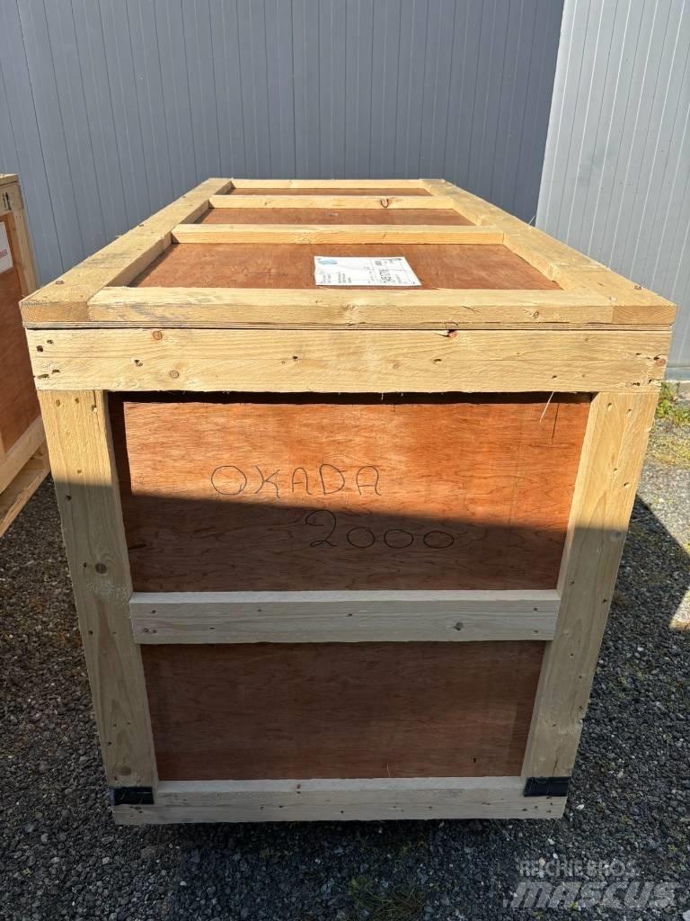 Okada 2000 鐵鎚/碎石機