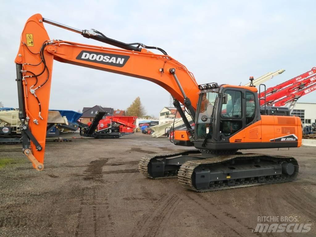 Doosan DX 225 LC-7 履帶式 挖土機/掘鑿機/挖掘機