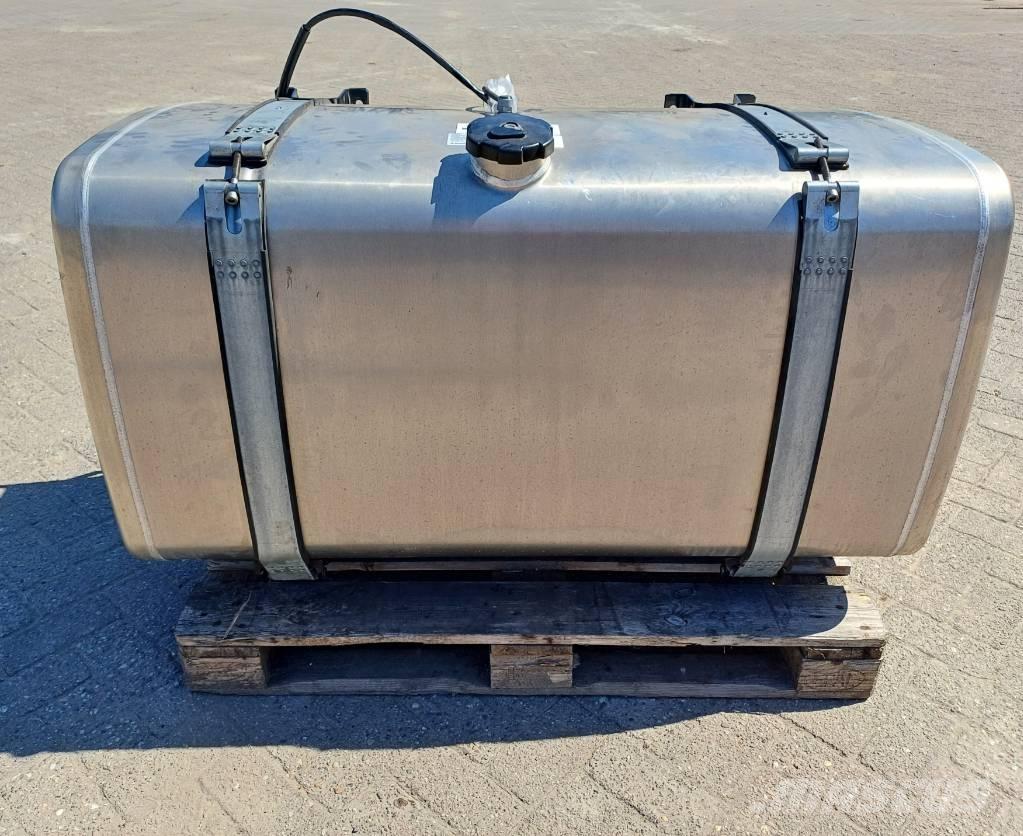 MAN Tank 580 liter Fuel and additive tanks