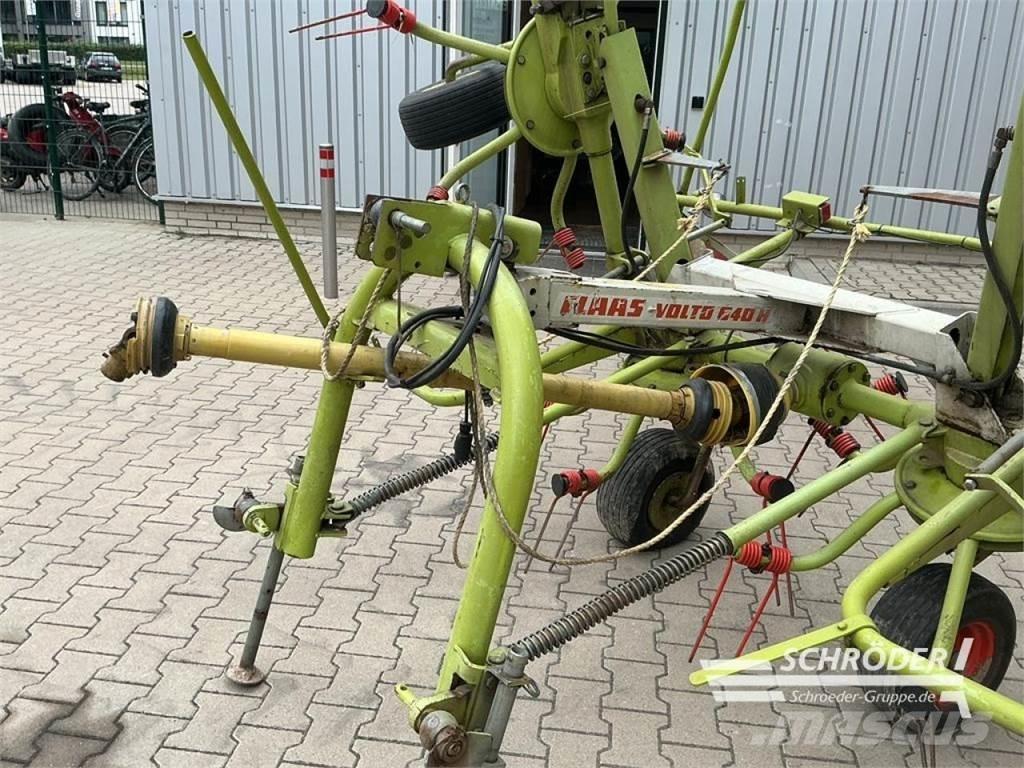 CLAAS VOLTO 640 H 耙與翻草機