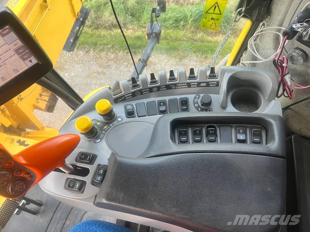 New Holland CX 8080 聯合收穫機
