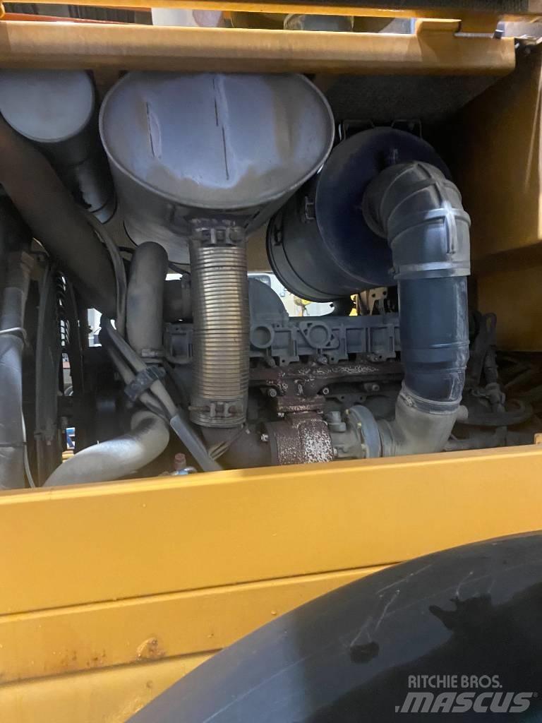 Ljungby L 10 輪胎式裝載機