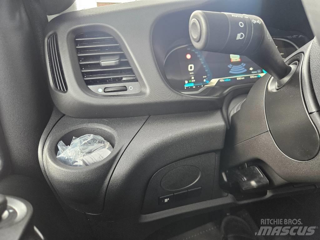 Iveco Daily 35S16A8 廂式貨物運輸車