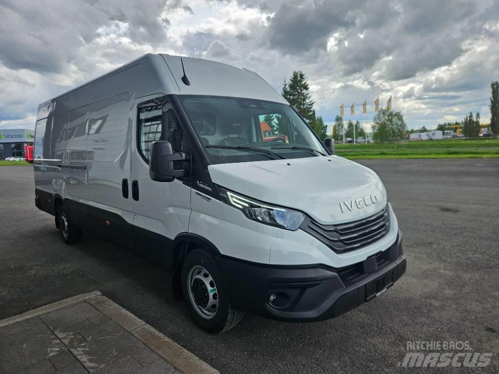 Iveco Daily 35S16A8 廂式貨物運輸車