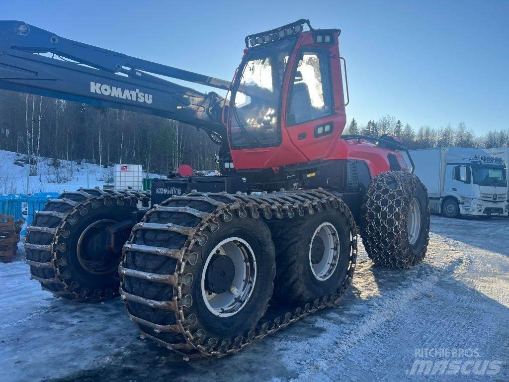 Komatsu 951 收穫機