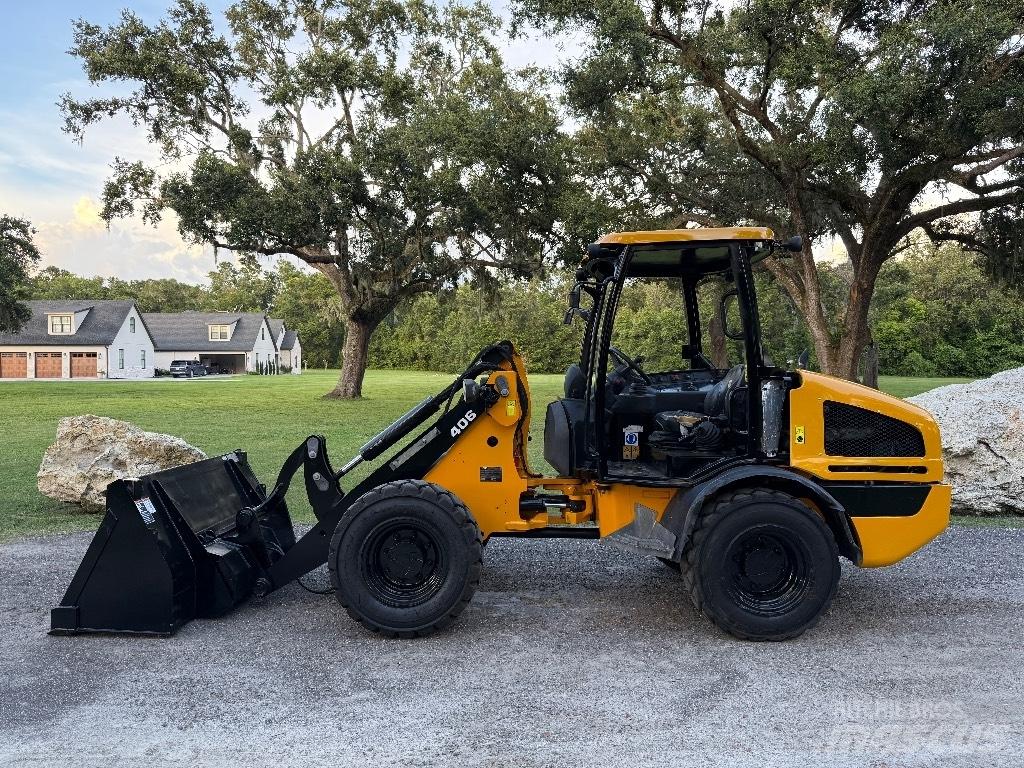 JCB 407 輪胎式裝載機