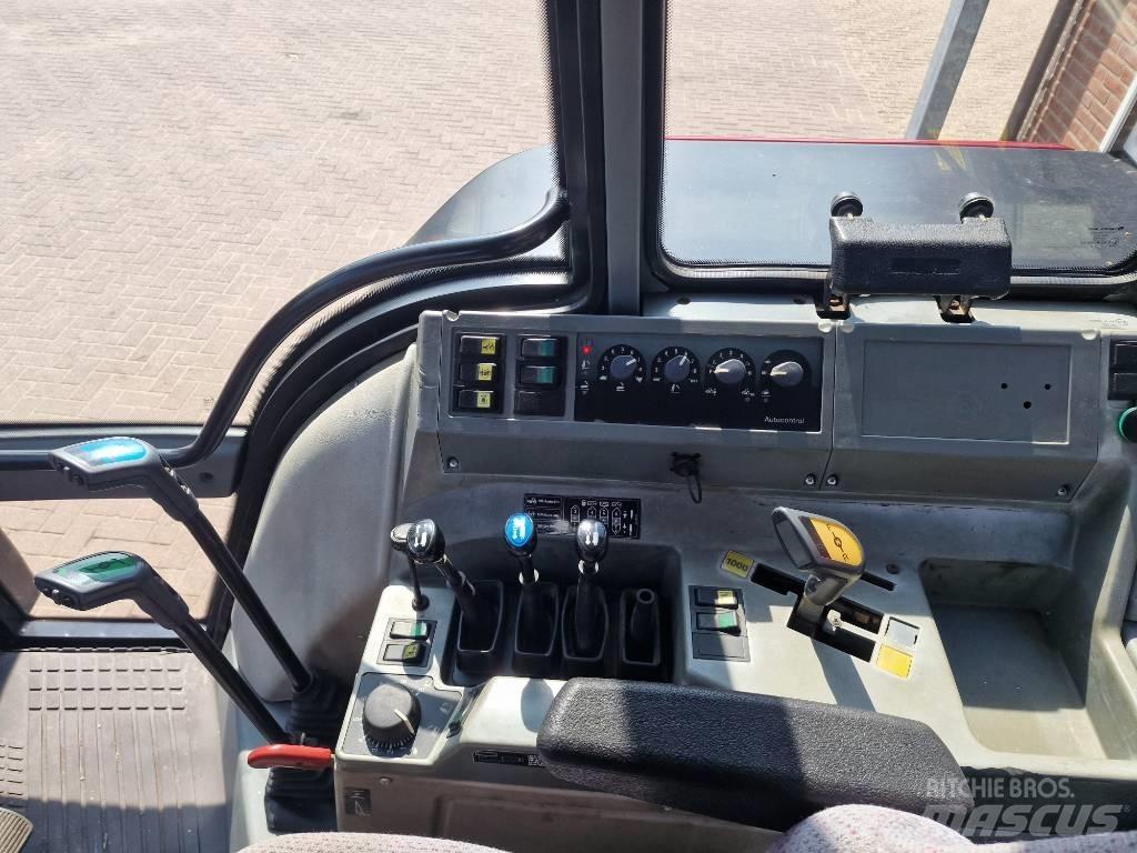 Valtra 8950 曳引機