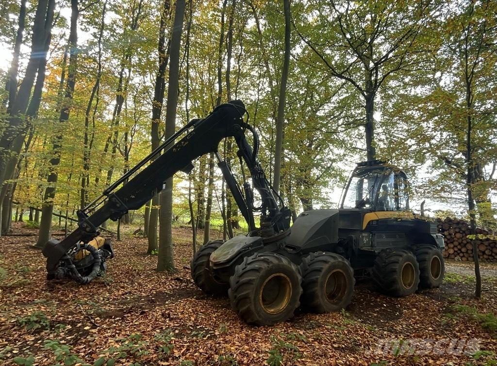 Ponsse Ergo 8W 收穫機