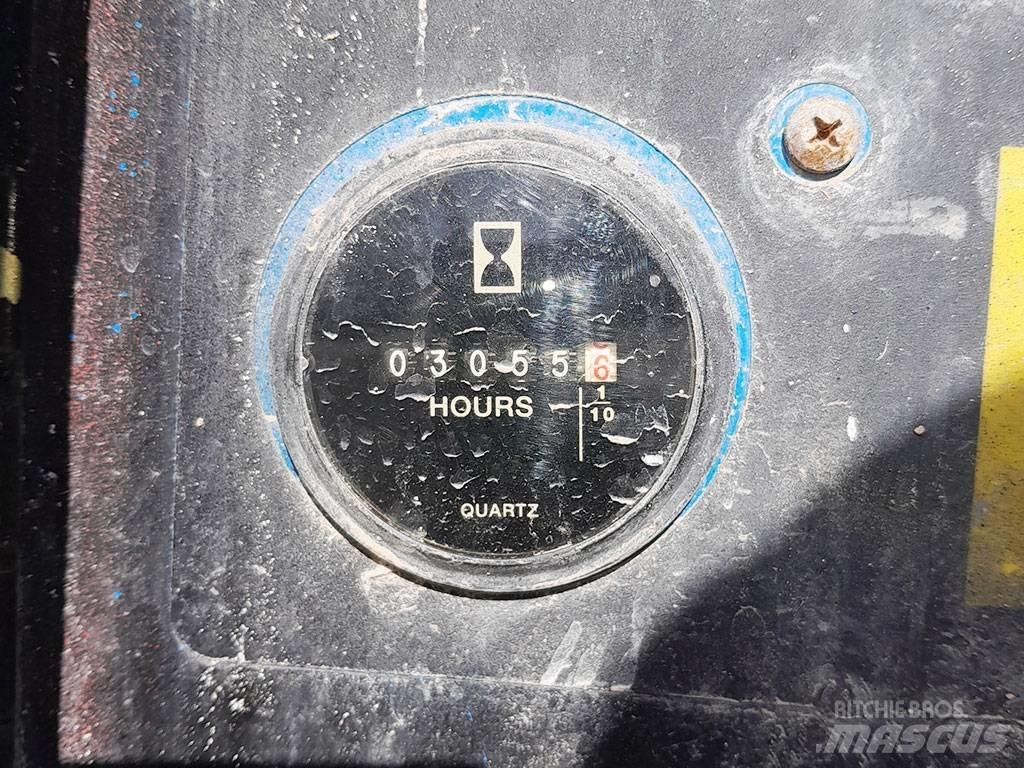 Genie GS3268RT 剪式升降機