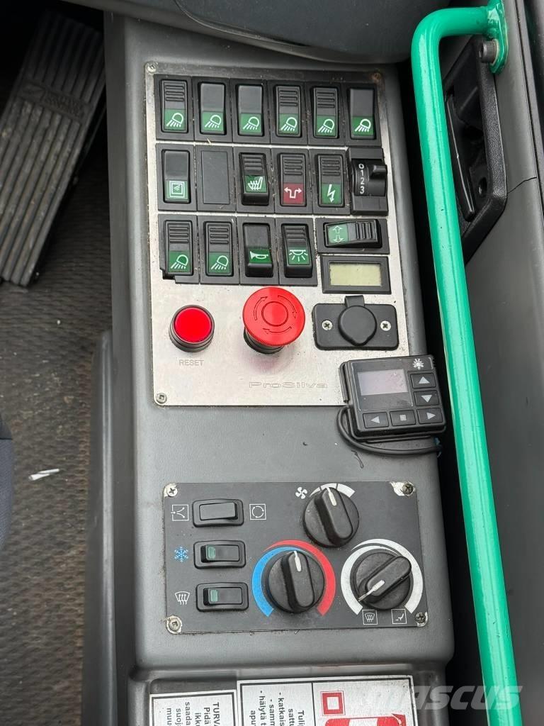 ProSilva 810 收穫機