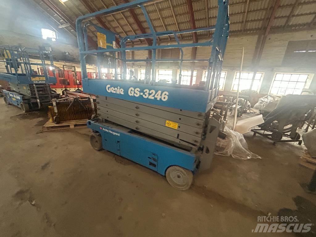 Genie GS3246 剪式升降機