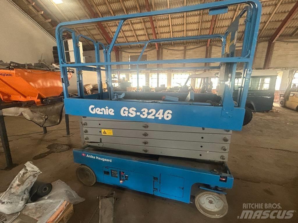 Genie GS3246 剪式升降機