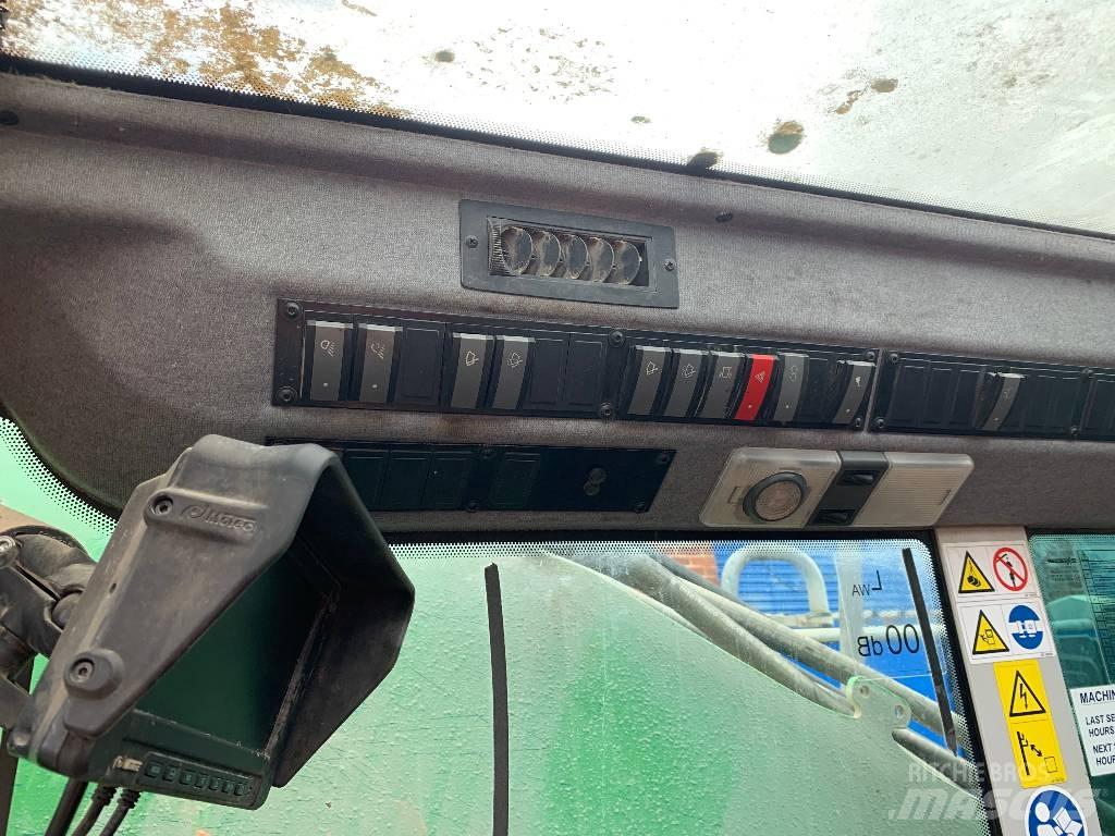 Sennebogen 818E 廢棄物/工業用操作車