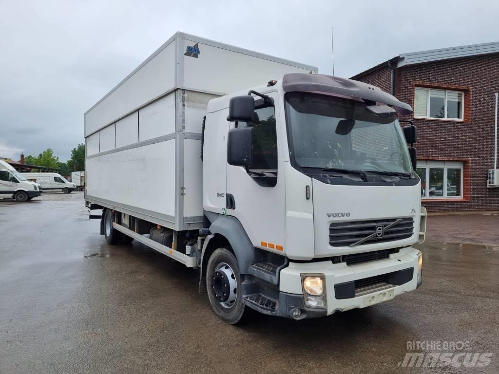 Volvo FL 240 貨箱式卡車
