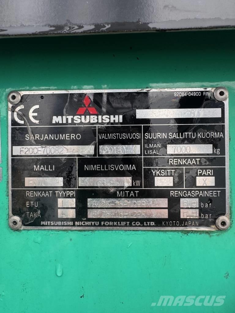 Mitsubishi FD 70 柴油卡車