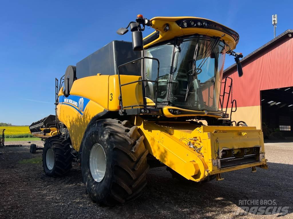 New Holland 8.85 聯合收穫機