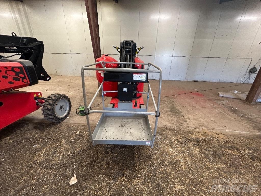 Manitou 100 VJR 垂直升降工作台