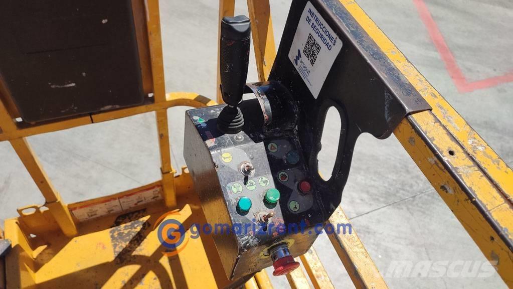 Haulotte Compact 8 剪式升降機