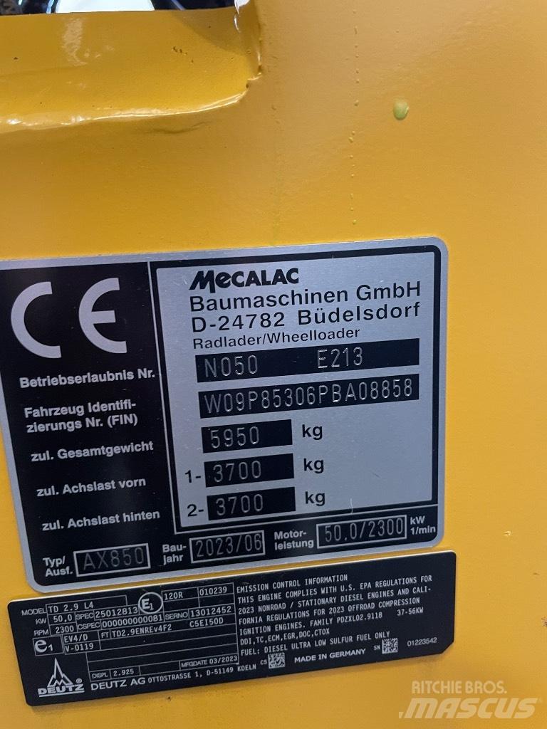 Mecalac AX 850 輪胎式裝載機