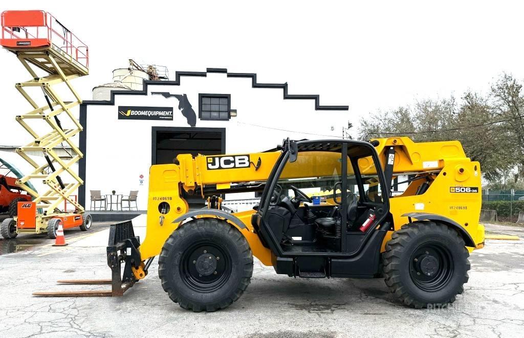 JCB 506-36 伸縮臂操作車