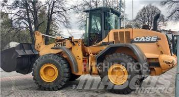 CASE 821 E 輪胎式裝載機