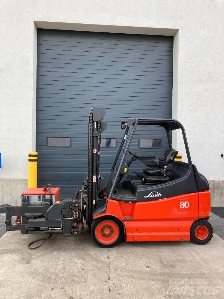 Linde E25/600/336 窄巷道堆高機