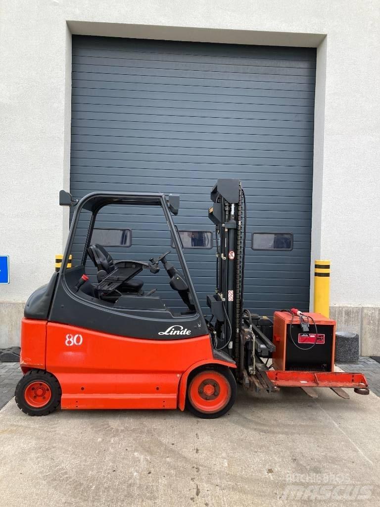 Linde E25/600/336 窄巷道堆高機