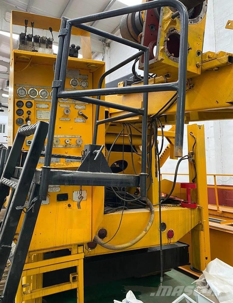 Christensen CS3000 隧道和地下採礦鑽機