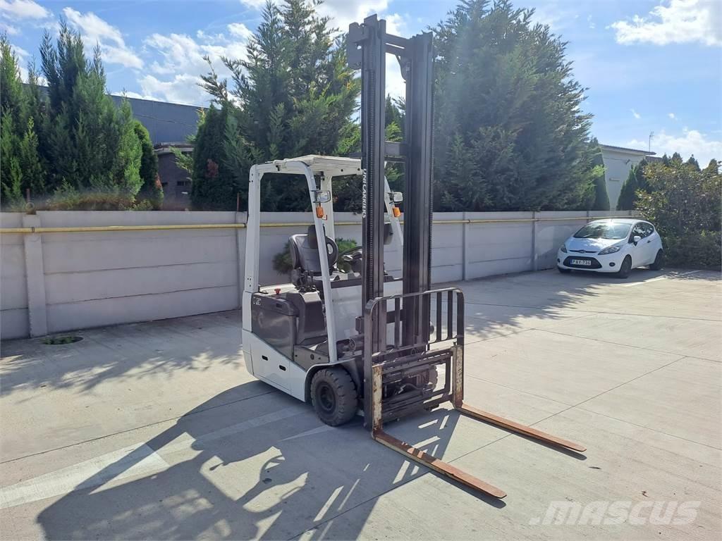 Nissan A1L1N150 電動堆高機