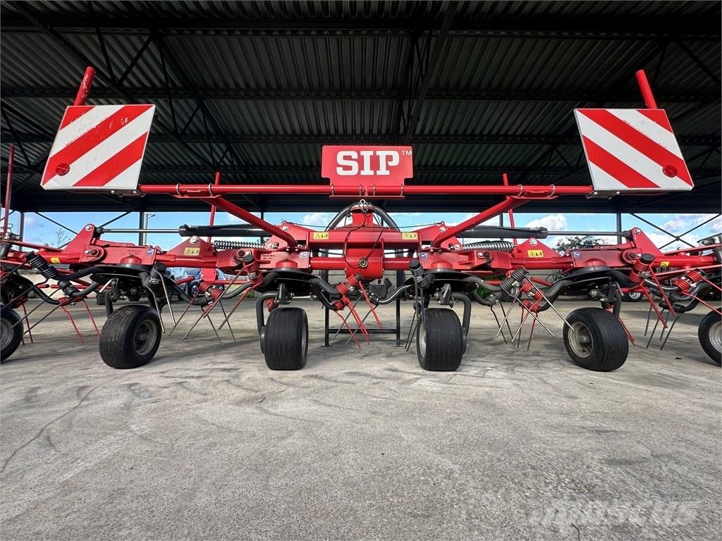 SIP Spider 815/8 耙與翻草機