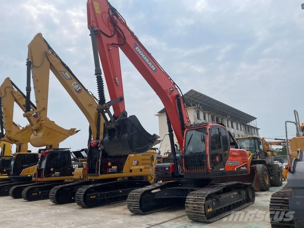 Doosan DX 225 LCA 履帶式 挖土機/掘鑿機/挖掘機