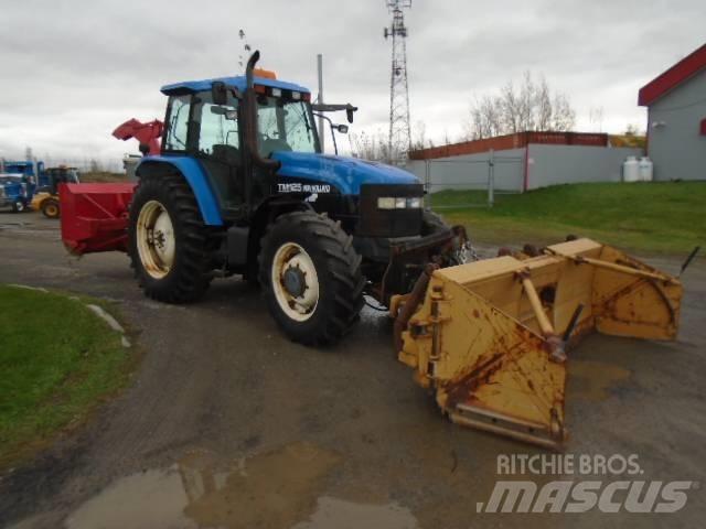 New Holland TM 125 曳引機
