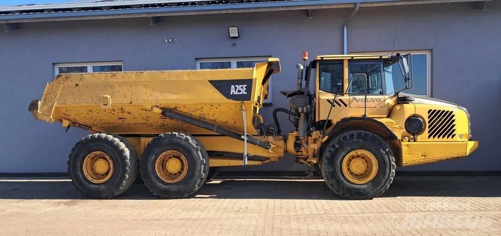 Volvo A 25 E 鉸接式起吊車