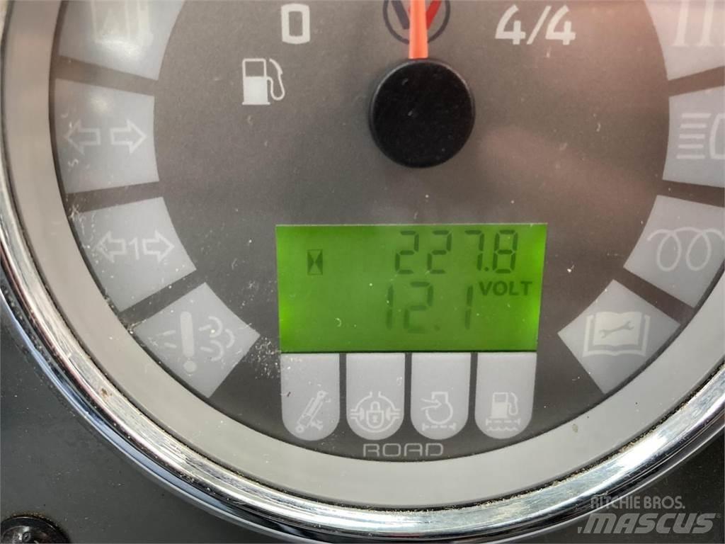Kramer KL25.5T 農業用伸縮臂裝載機