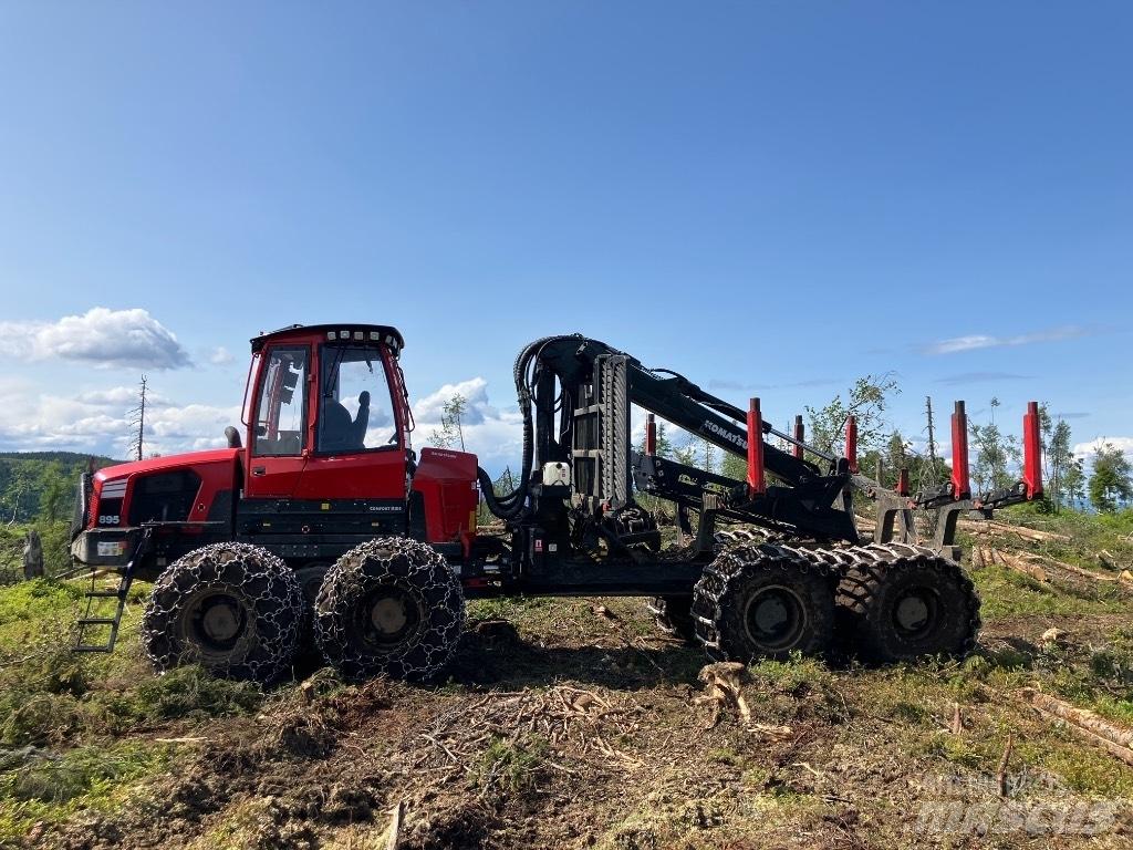 Komatsu 895 集運機