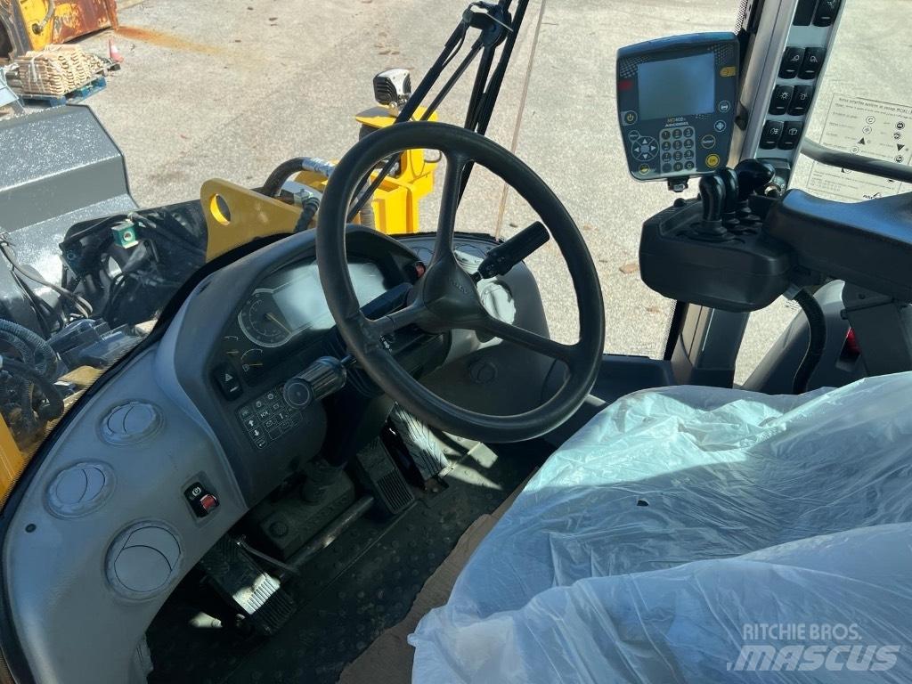 Volvo L 120 H 輪胎式裝載機