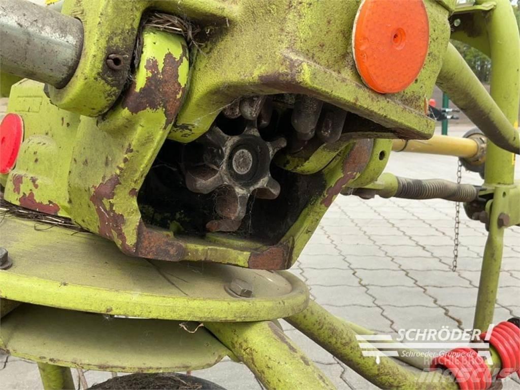 CLAAS VOLTO 670 耙與翻草機