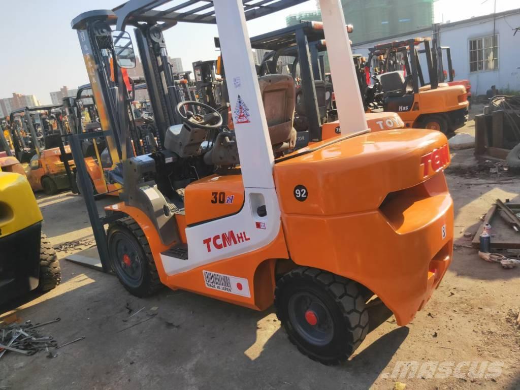 TCM FD30 柴油卡車
