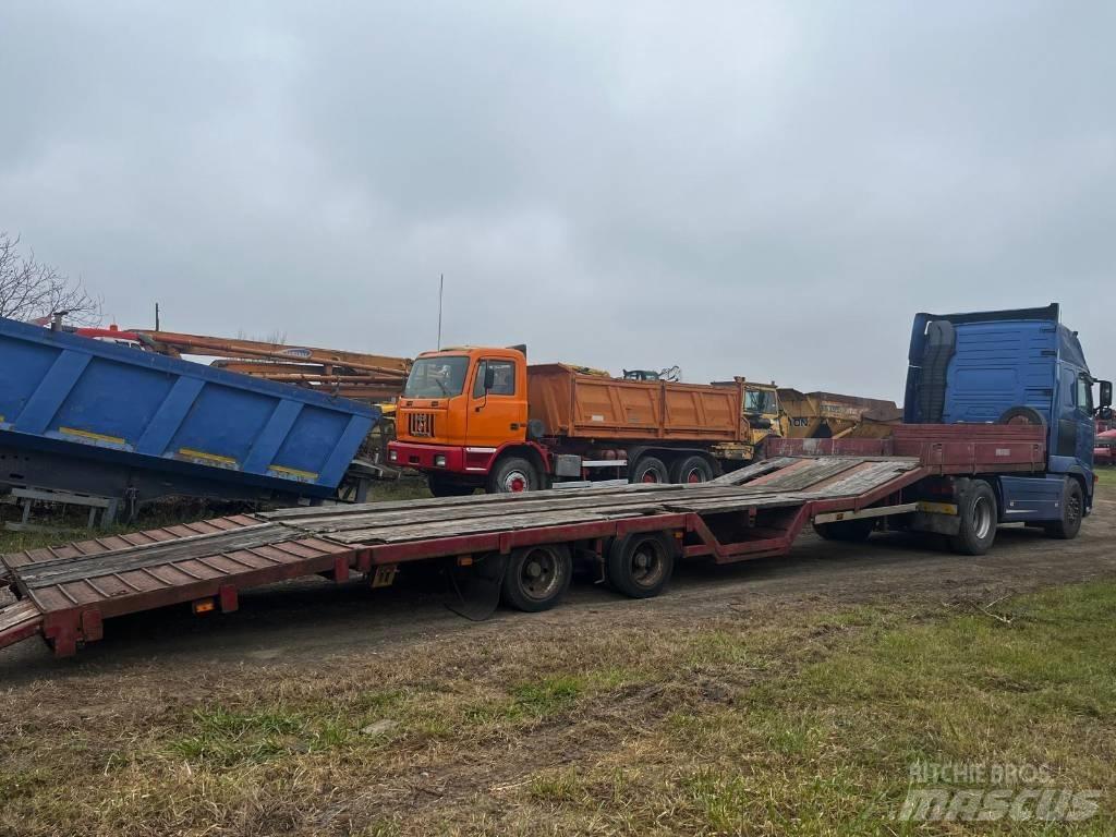 Demmler Wertingen 地架式半拖車